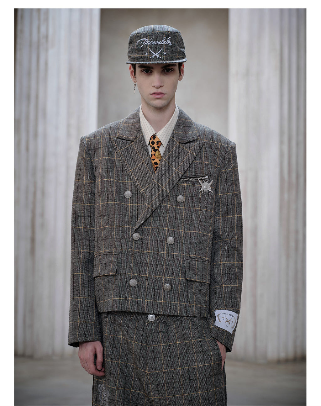 FACEONLAB King Plaid Suit