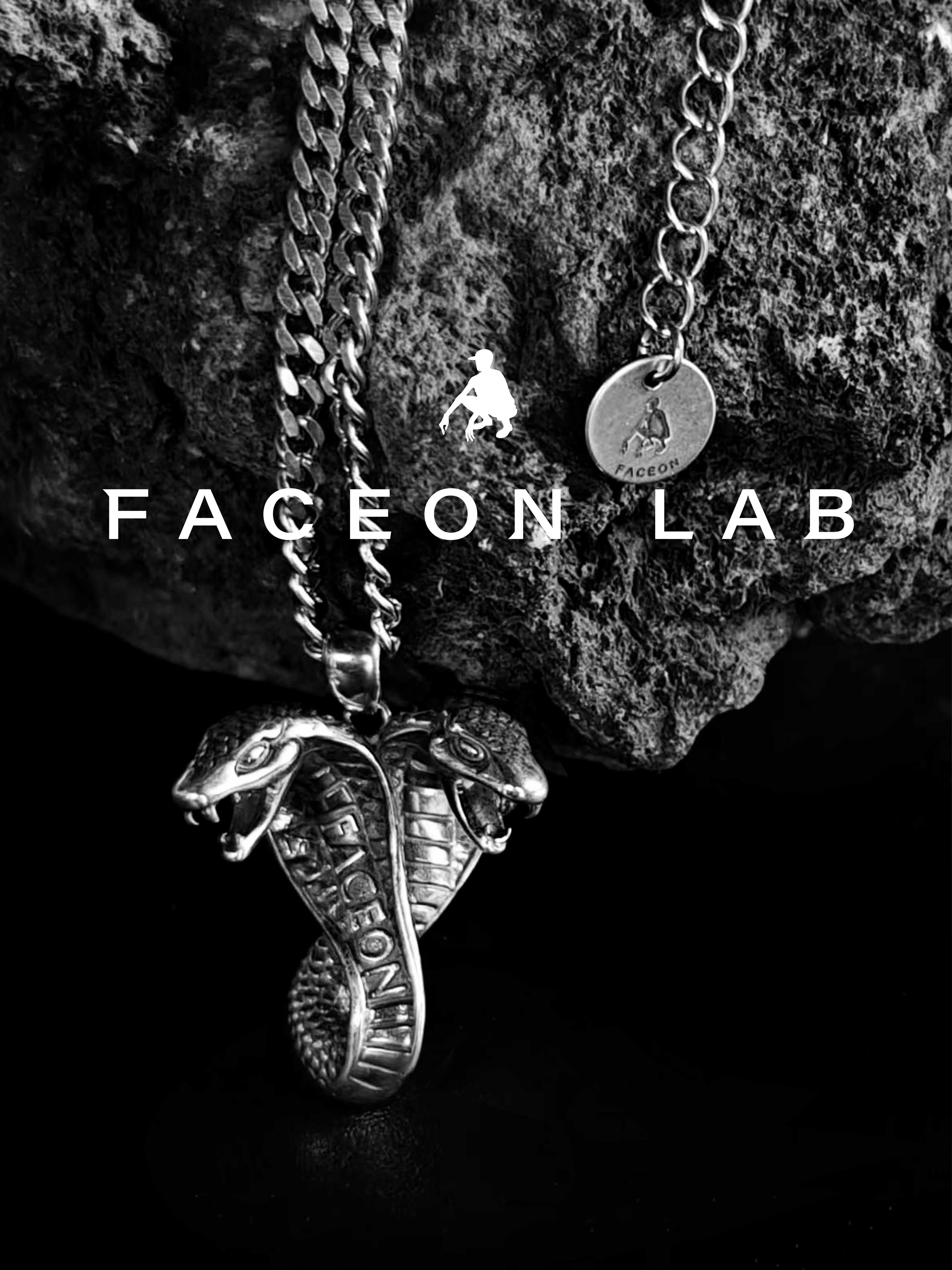 FACEONLAB Two-Headed Snake Necklace