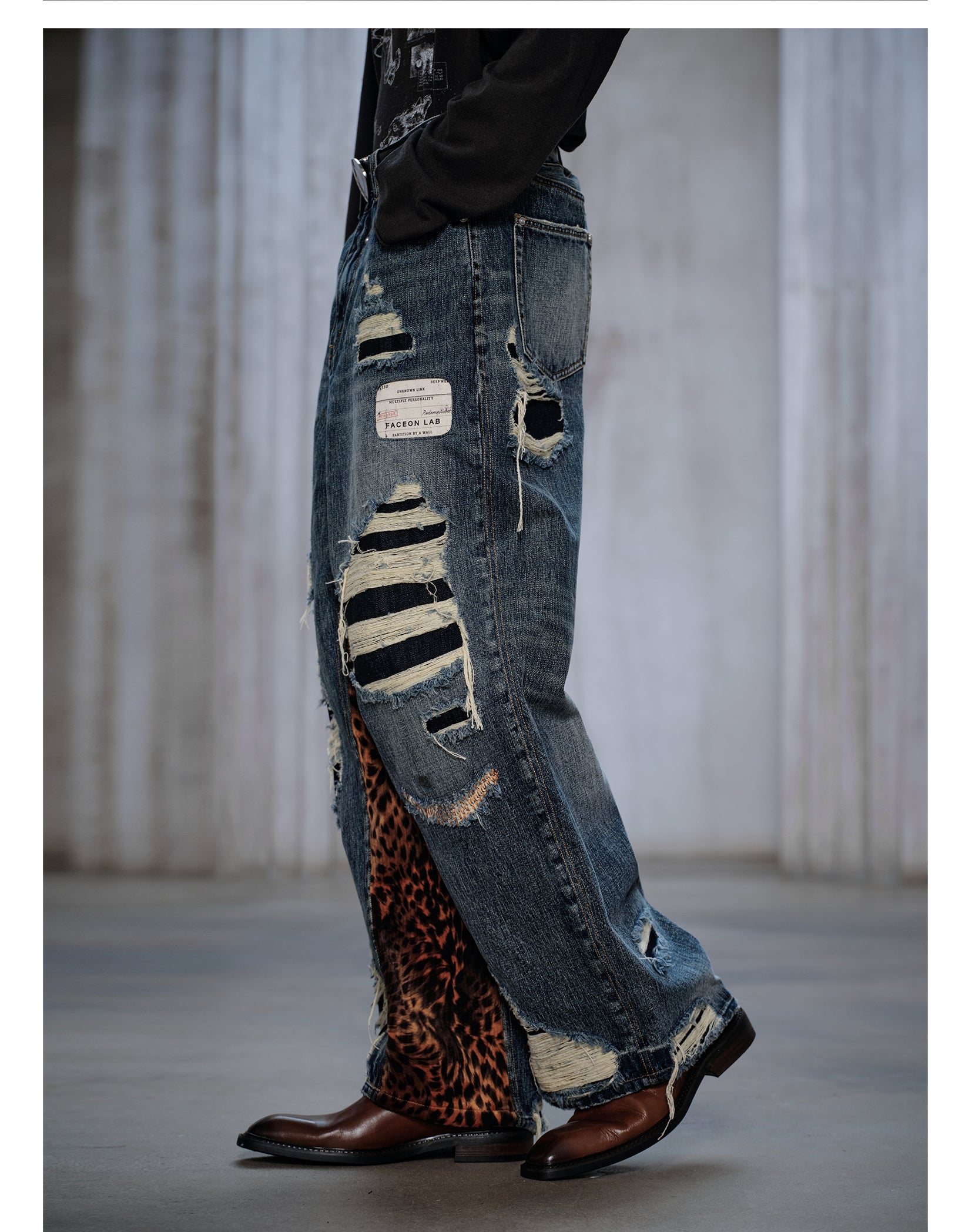 FACEONLAB Wild Cow King 2 Distressed Denim