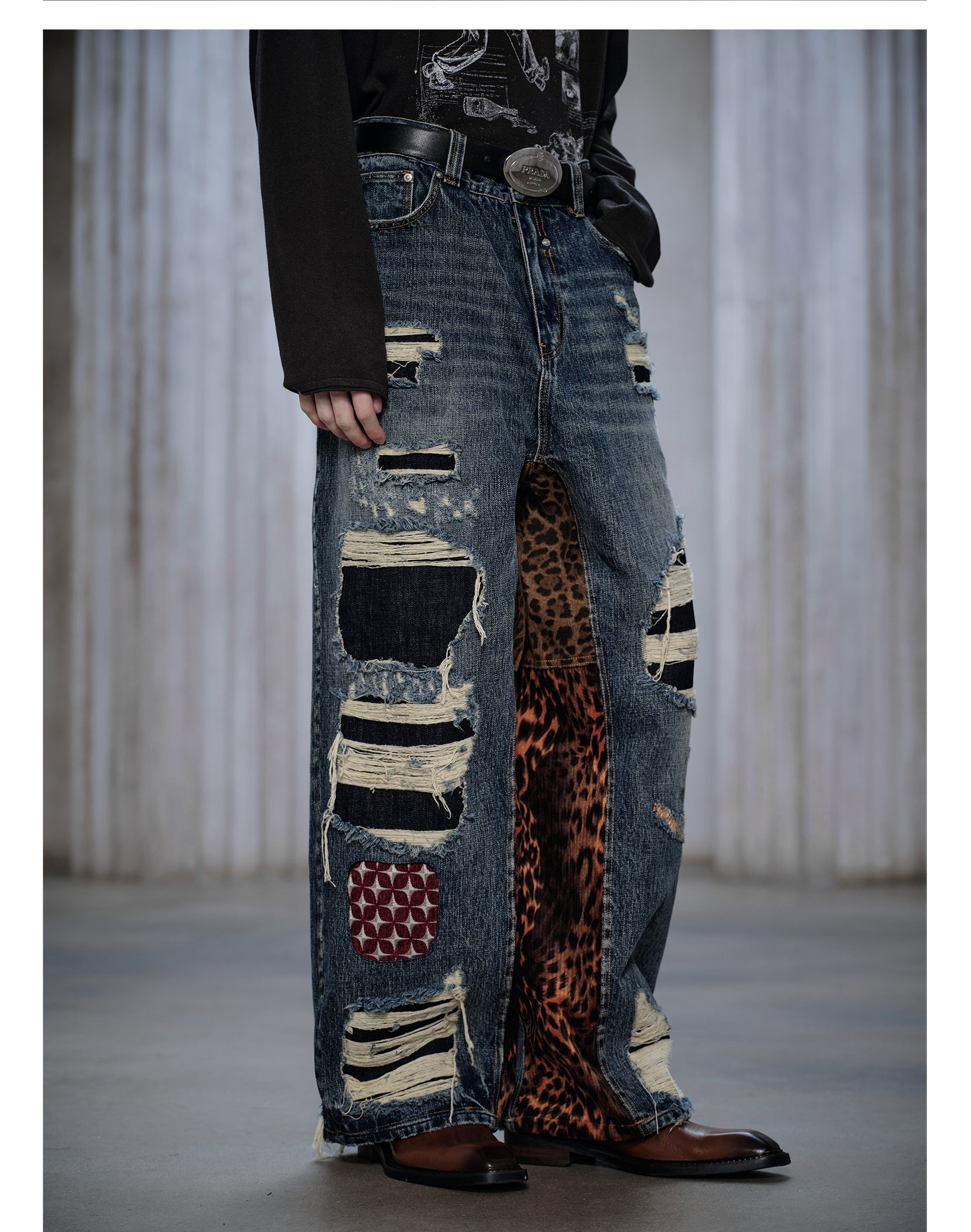 FACEONLAB Wild Cow King 2 Distressed Denim