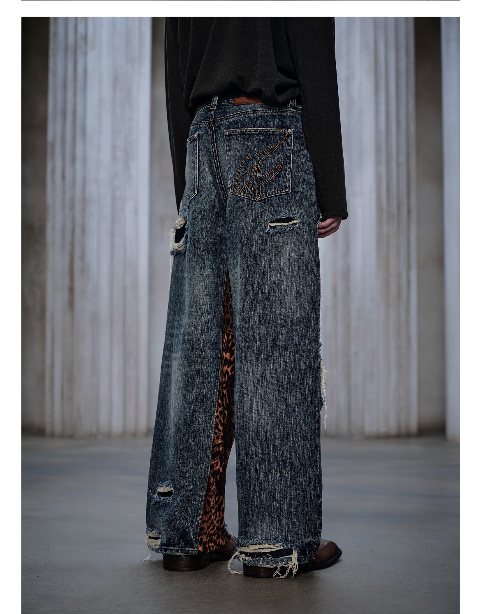 FACEONLAB Wild Cow King 2 Distressed Denim