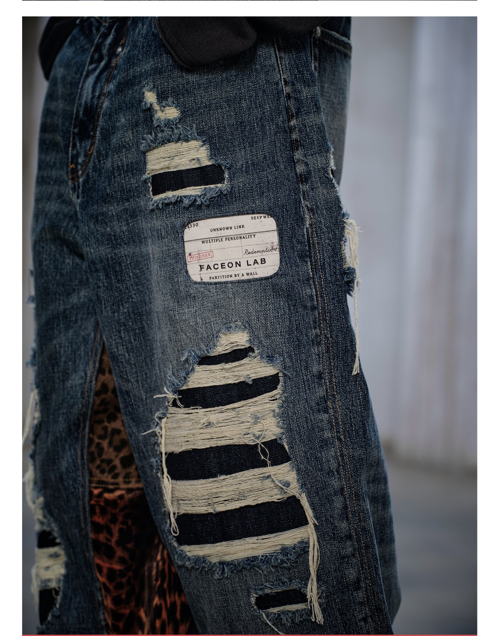 FACEONLAB Wild Cow King 2 Distressed Denim
