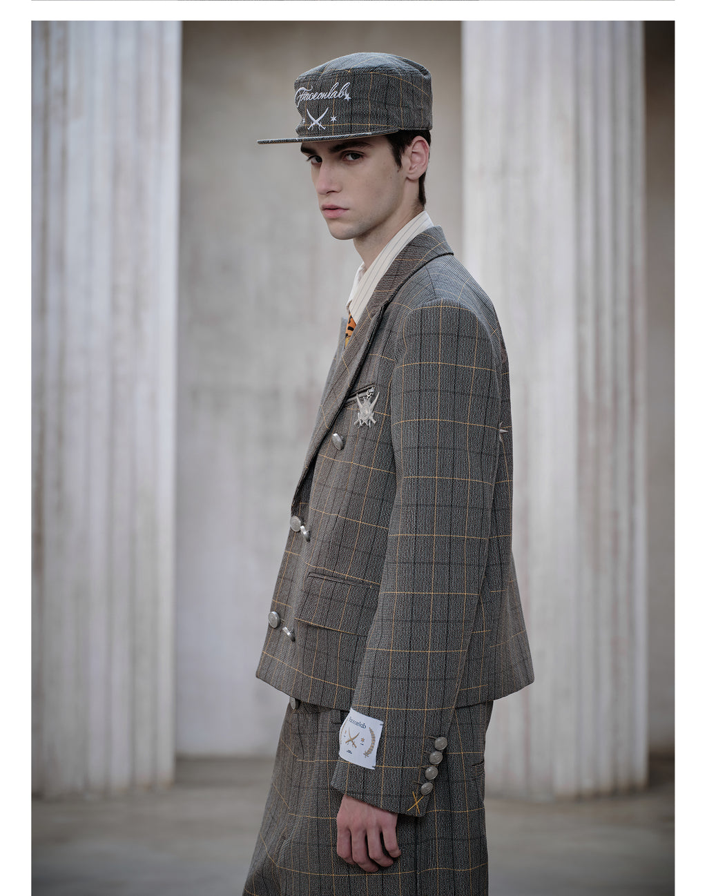 FACEONLAB King Plaid Suit