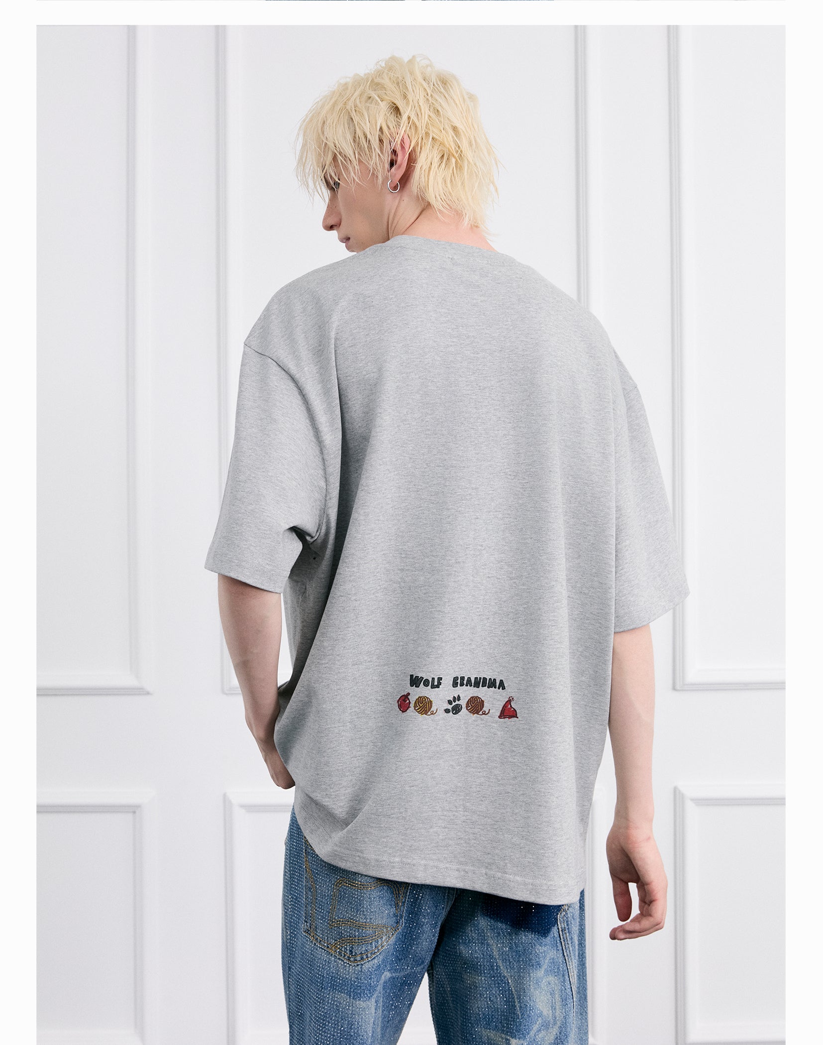 FACEONLAB Little Red Riding Hood Knight Graphic Tee