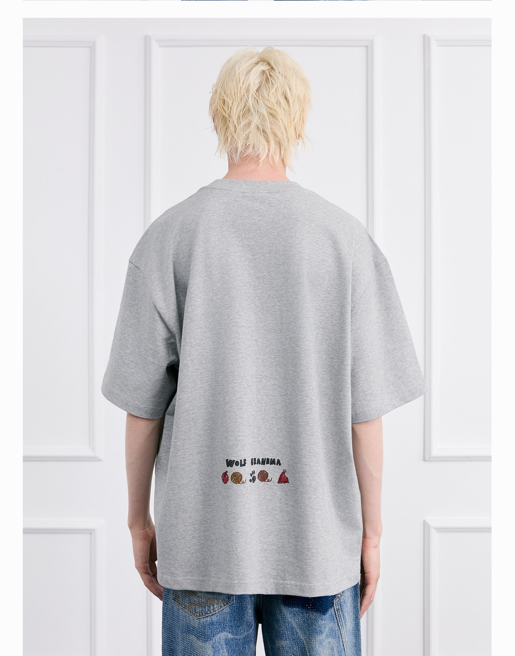 FACEONLAB Little Red Riding Hood Knight Graphic Tee