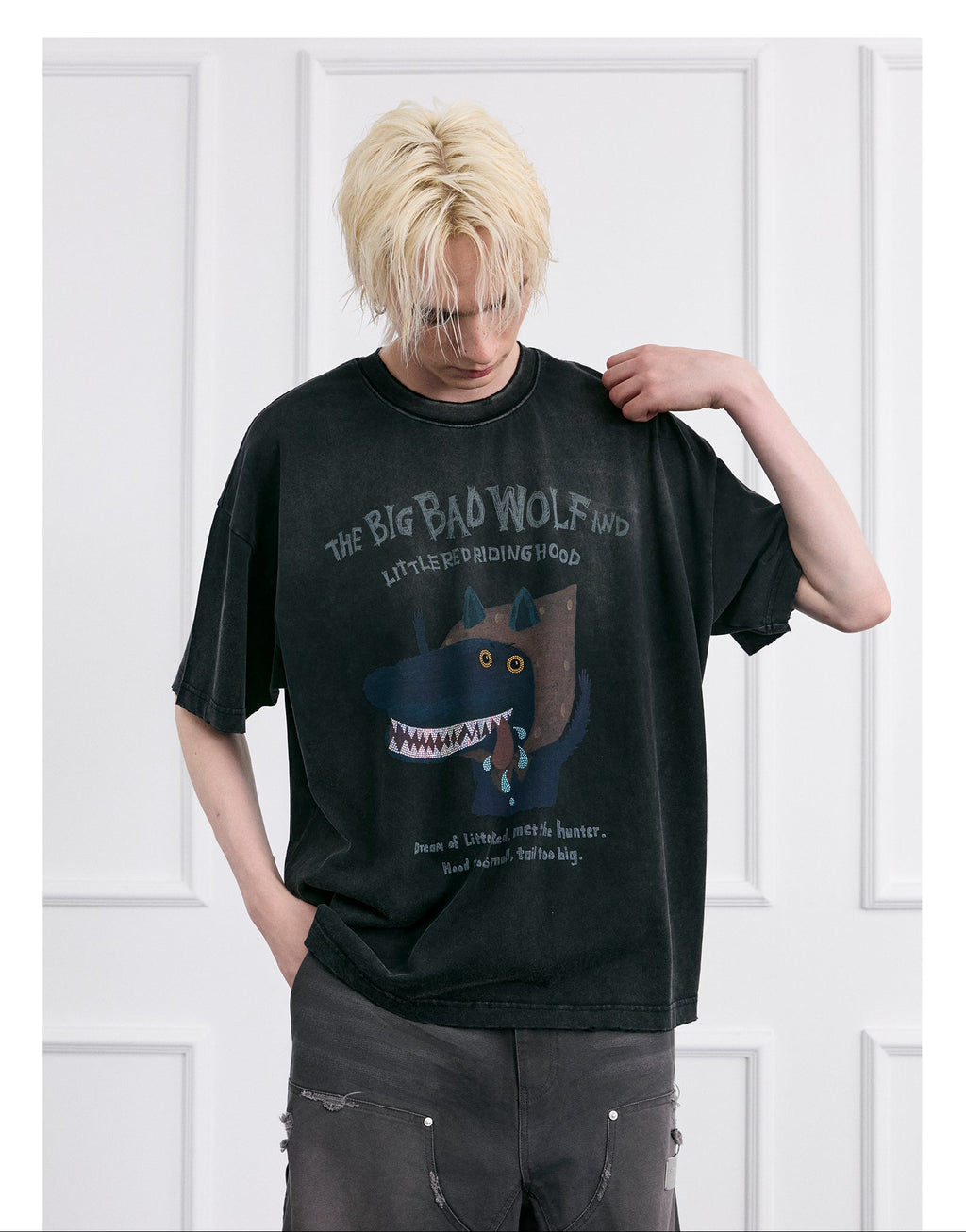FACEONLAB Dark Fairy Tale Big Bad Wolf Graphic Tee
