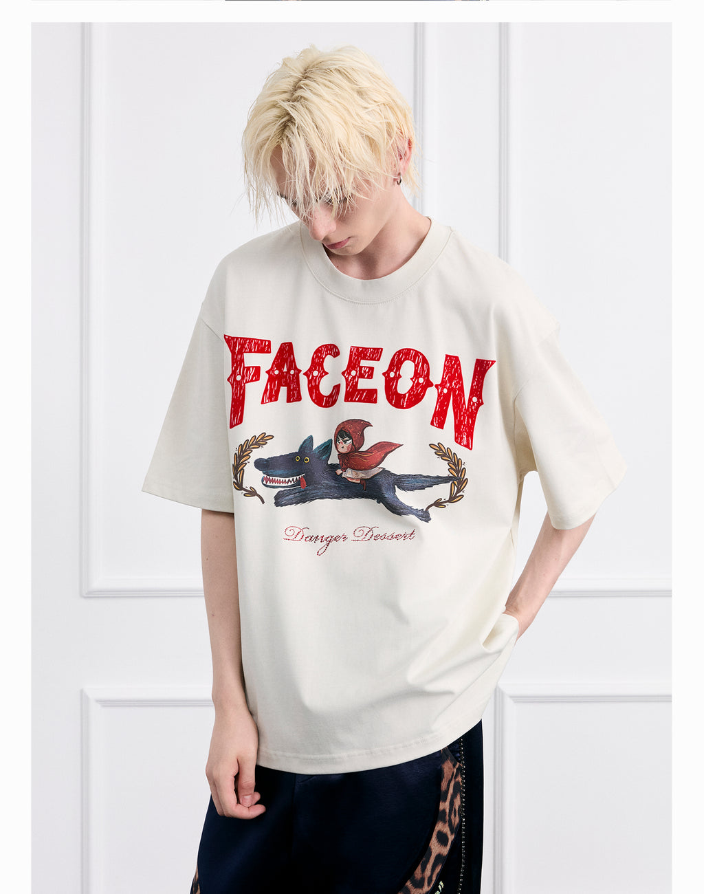 FACEONLAB Little Red Riding Hood Knight Graphic Tee