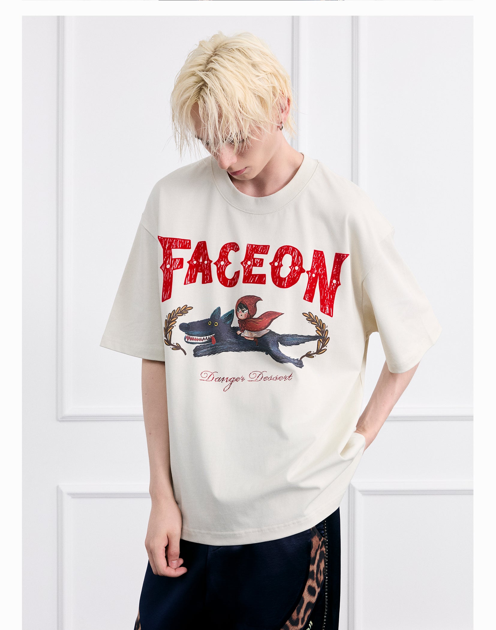 FACEONLAB Little Red Riding Hood Knight Graphic Tee