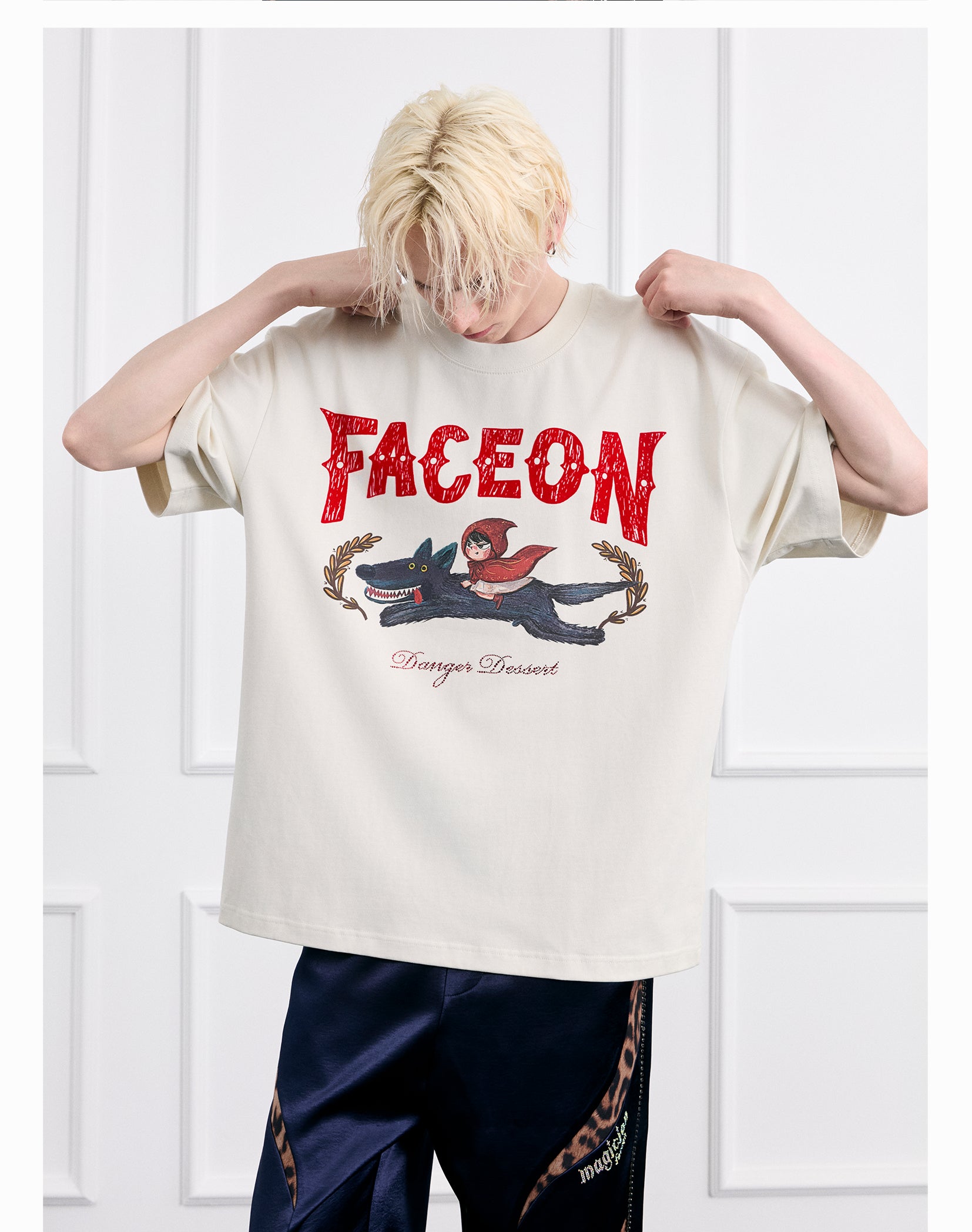 FACEONLAB Little Red Riding Hood Knight Graphic Tee