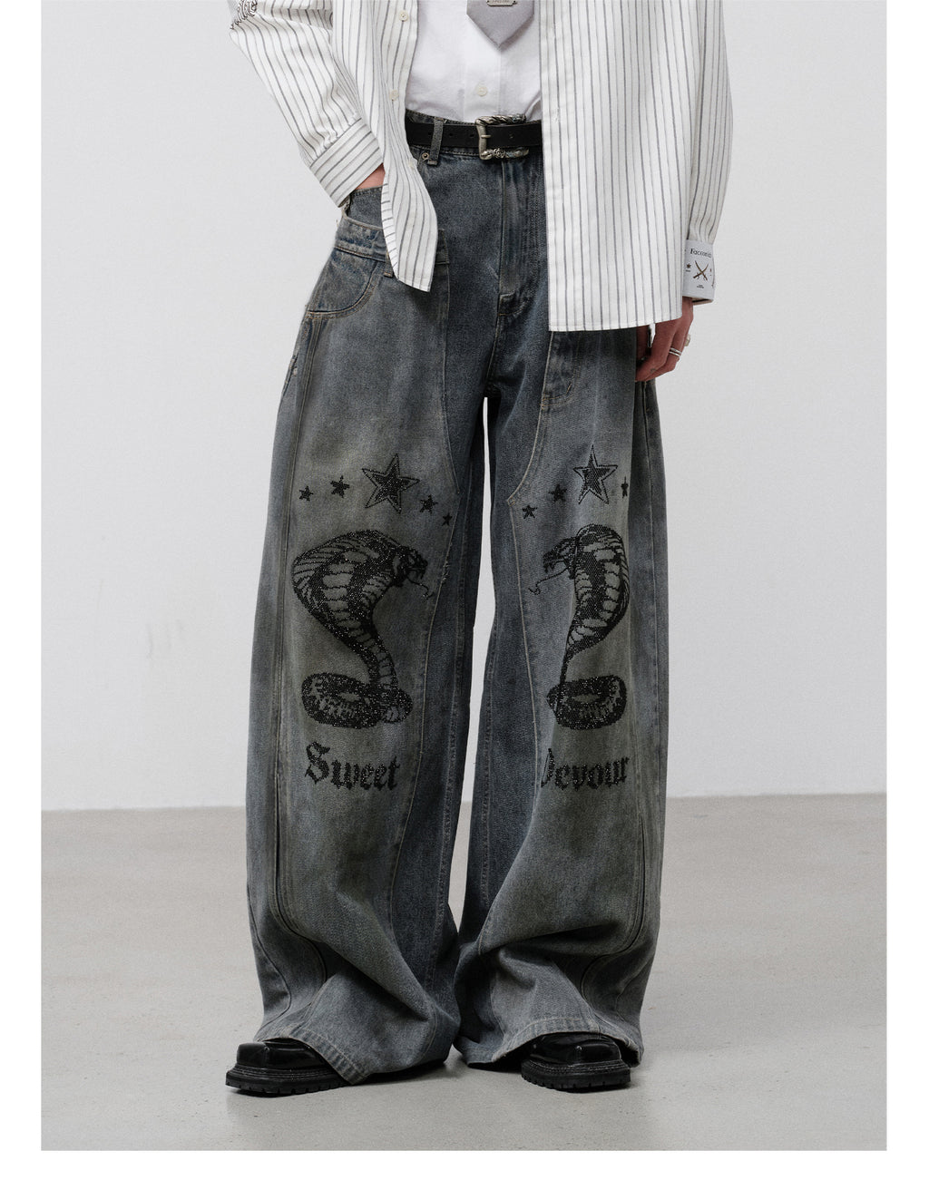 FACEONLAB Vintage Distressed Snake Print Rhinestone Double Waistband Jeans