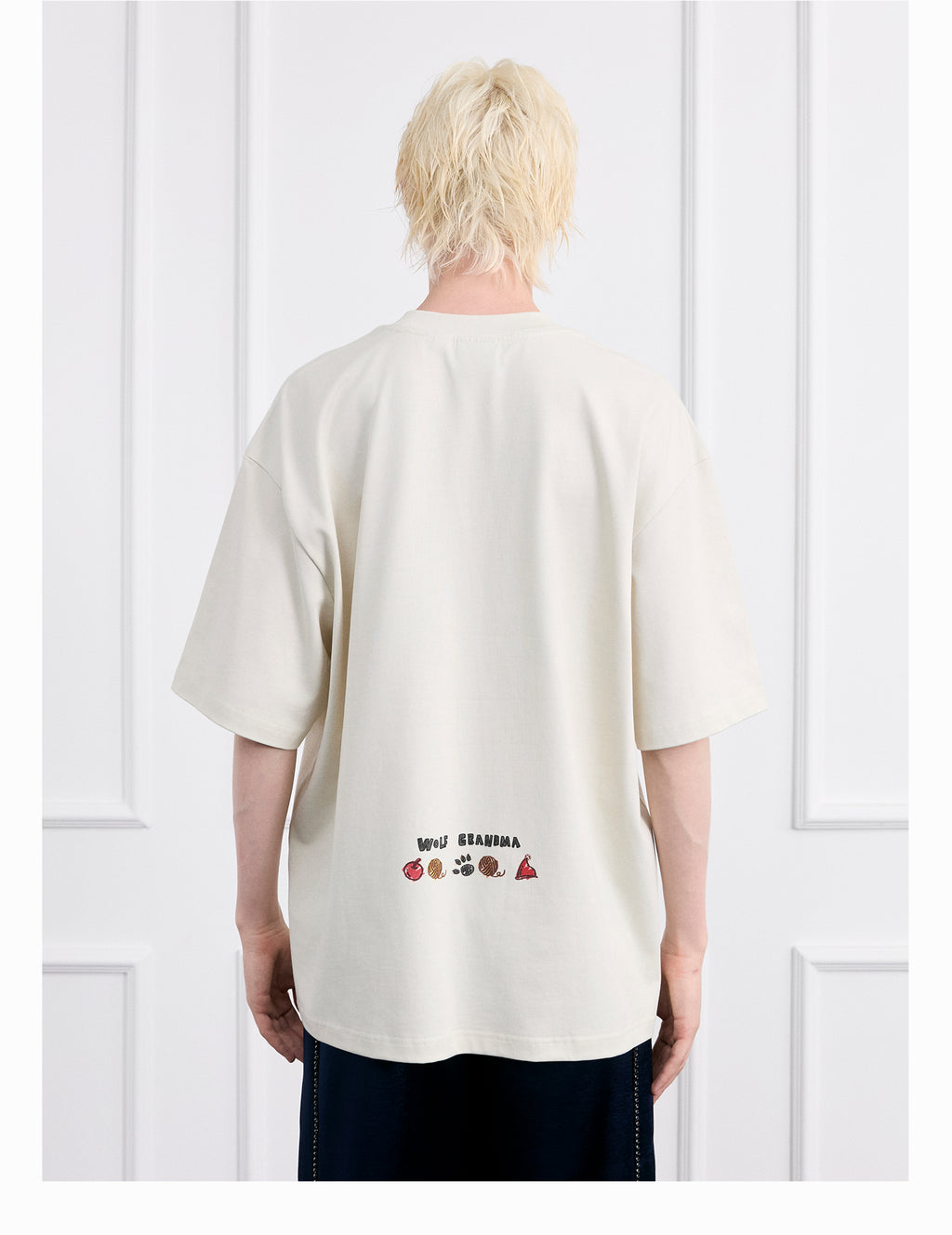 FACEONLAB Little Red Riding Hood Knight Graphic Tee