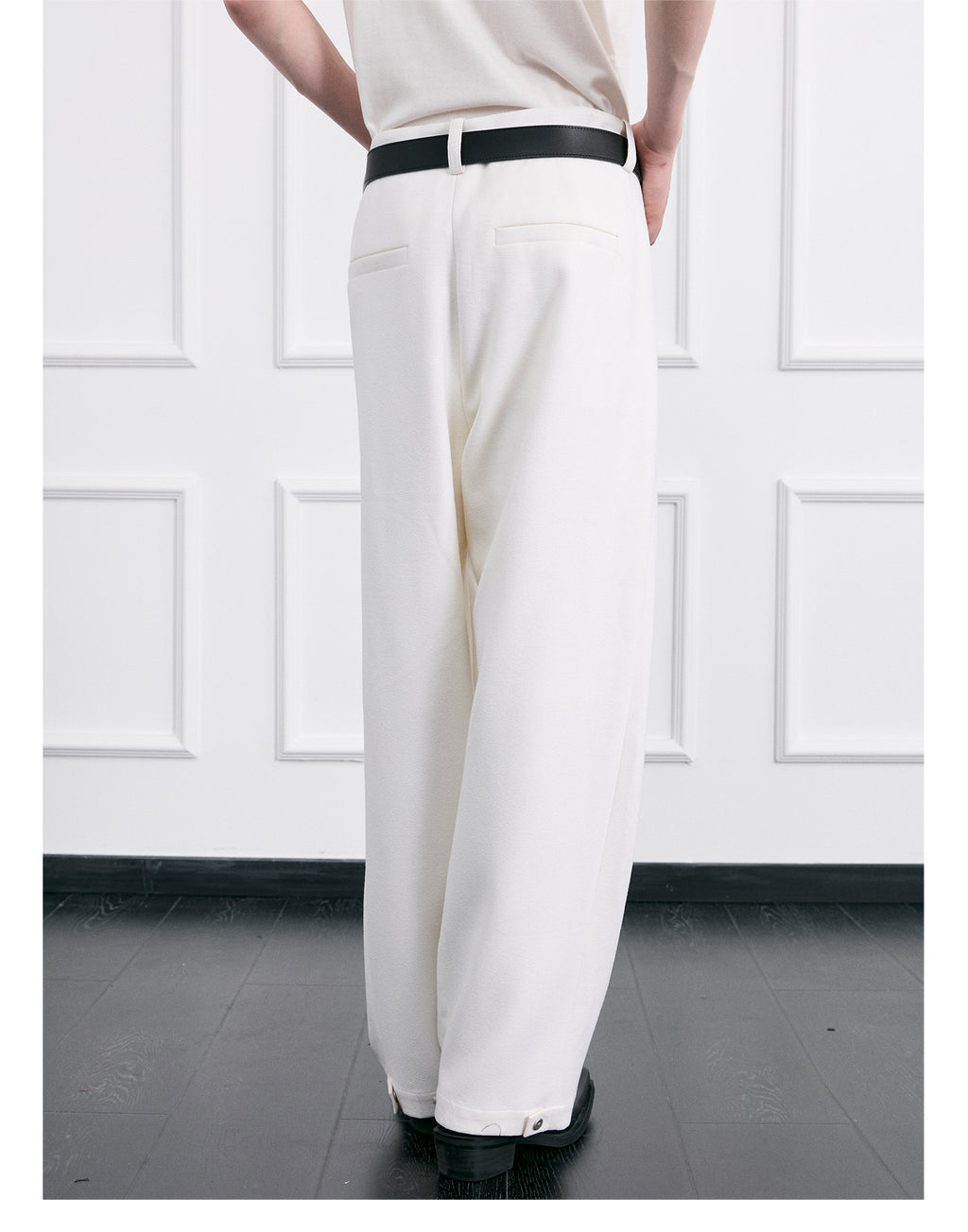 FACEONLAB Moonlight White Trousers